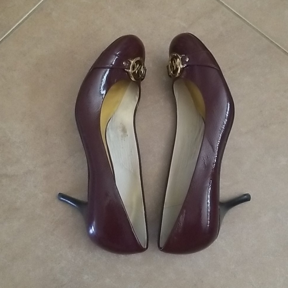 Michael Kors Brown & Gold Heels - Picture 8 of 11
